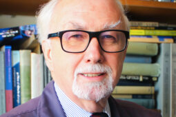 David Jones (1940-2026)